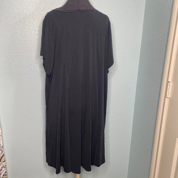 Torrid Plus Size Black Pocket Short Mini Dress - Picture 3 of 11